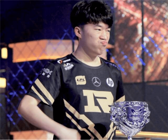 集中在布鲁 集中在布鲁