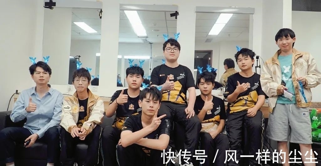 年的边路主 年的边路主