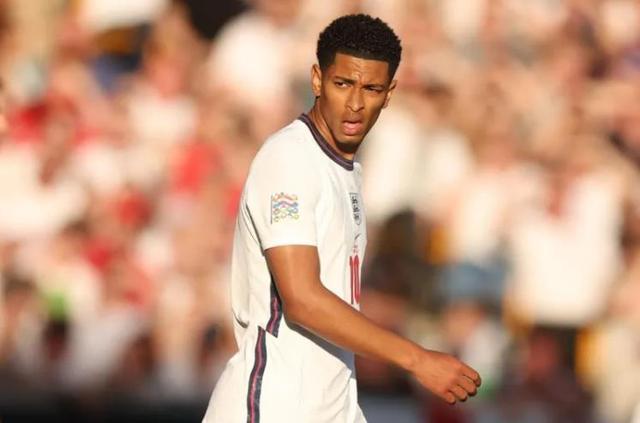 本文聚焦这 本文聚焦这